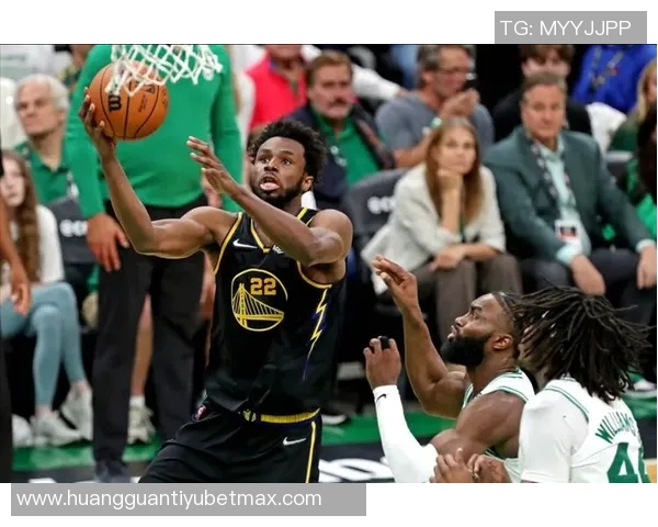 维金斯表现出色半场高效得分与防守数据完美结合贡献13分7板2帽正负值18