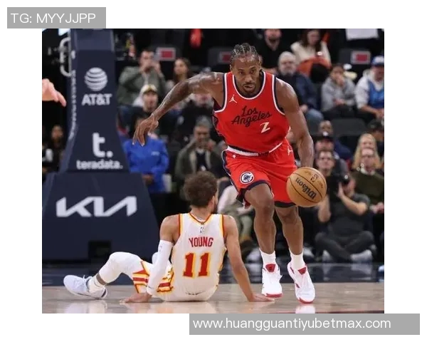 莱昂纳德上半场全能表现助队防守发力贡献7分3板3助3断正负值15领衔全队